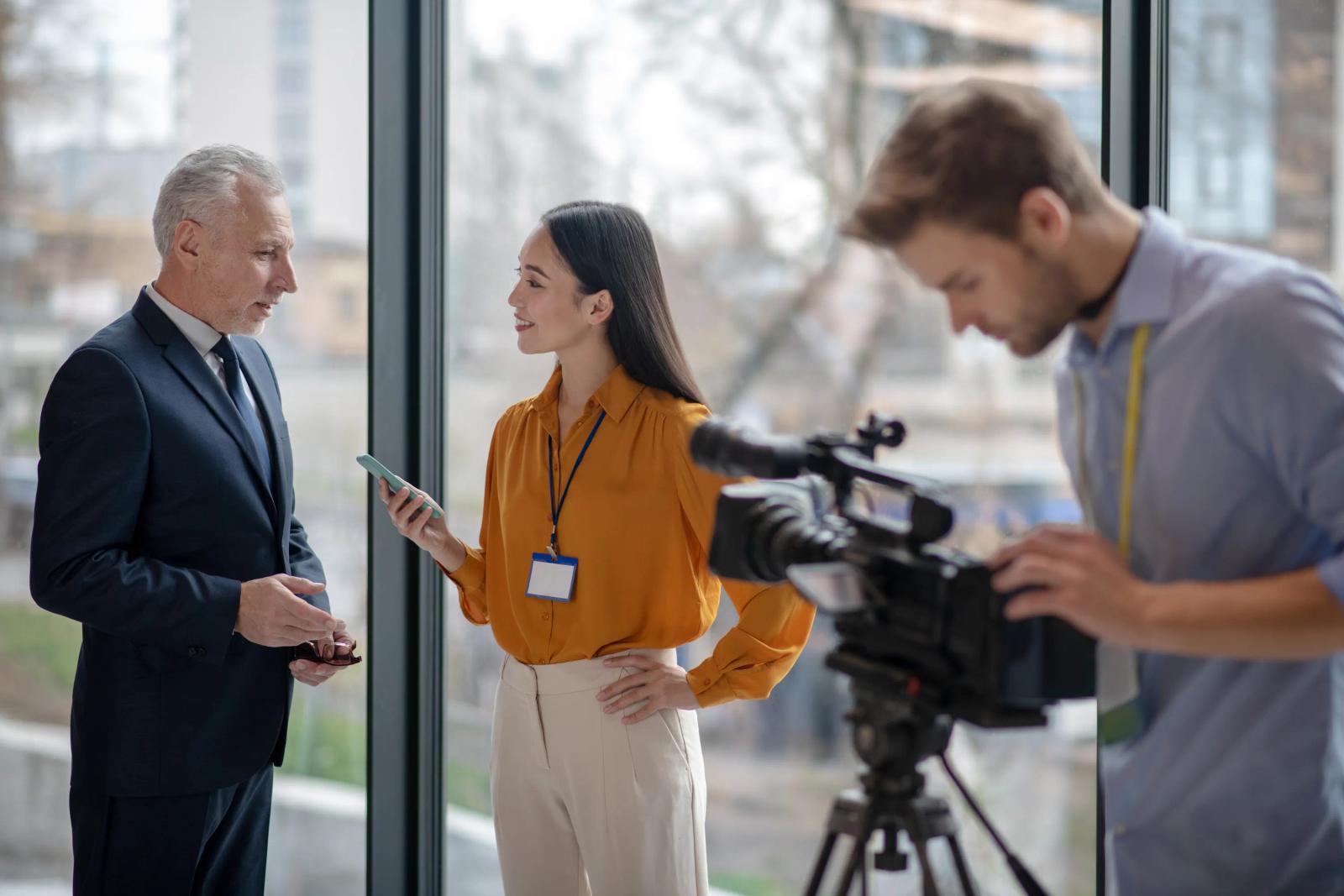 Multilingual PR and corporate communications